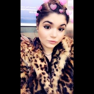 Meet your Posher, Jessica